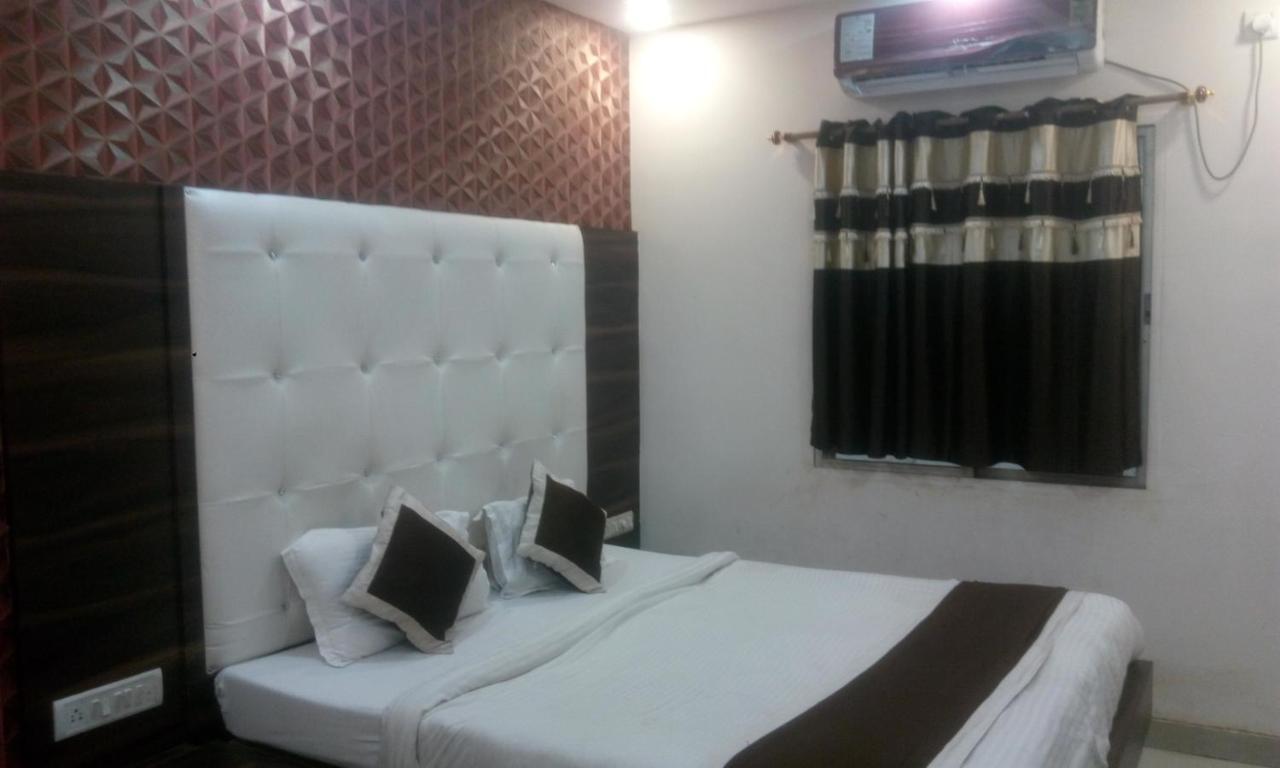 Hotel Priya Palace Ранчі Екстер'єр фото